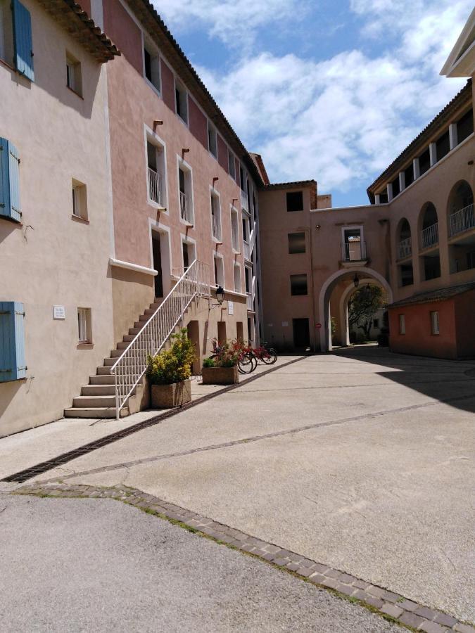 Appartement T2 Avec Piscine A 100 M De La Plage Six-Fours-les-Plages Bagian luar foto