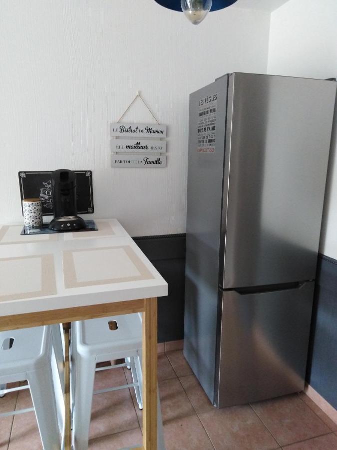 Appartement T2 Avec Piscine A 100 M De La Plage Six-Fours-les-Plages Bagian luar foto