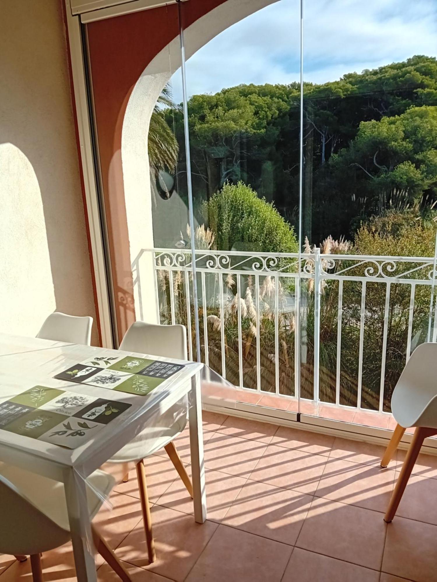 Appartement T2 Avec Piscine A 100 M De La Plage Six-Fours-les-Plages Bagian luar foto